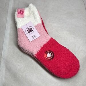 NEW Juicy Couture Pink and White Fuzzy Crew 3 Pack Socks 4-10W